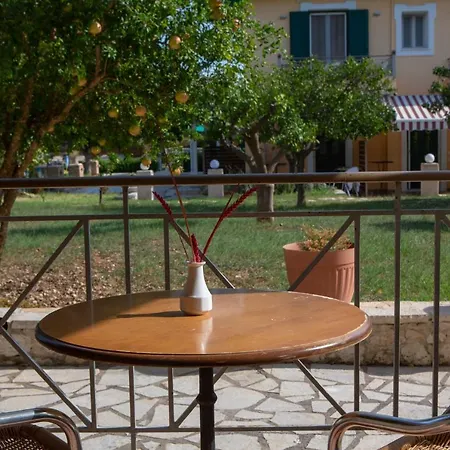 Vita Holidays & Studios Lefkada City