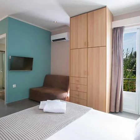 Vita Holidays & Studios 3*