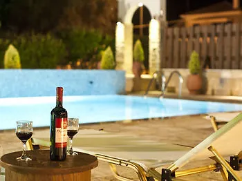Aparthotel Vita Holidays & Studios 3*