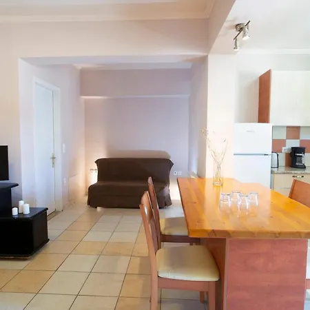 Holidays Aparthotel 3*