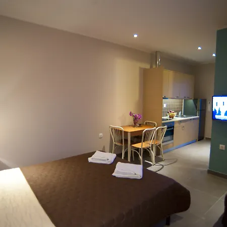 Vita Holidays & Studios 4*