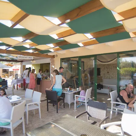 Appart hôtel Holidays 4*