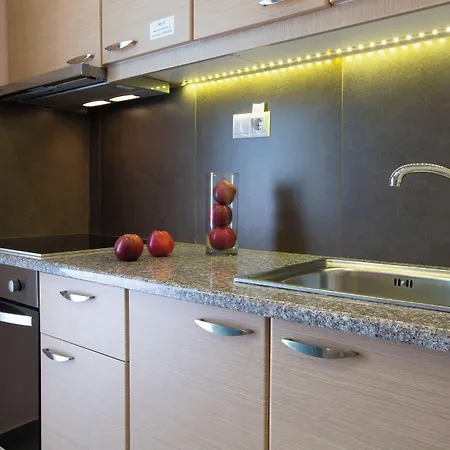 Aparthotel Vita Holidays & Studios 4*