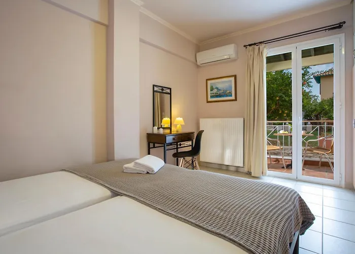 Holidays Apartahotel 4*