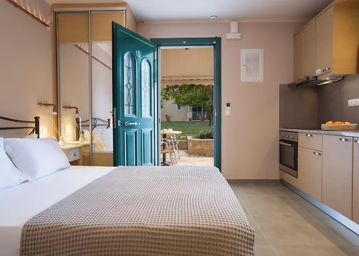 Holidays Apartahotel 4*